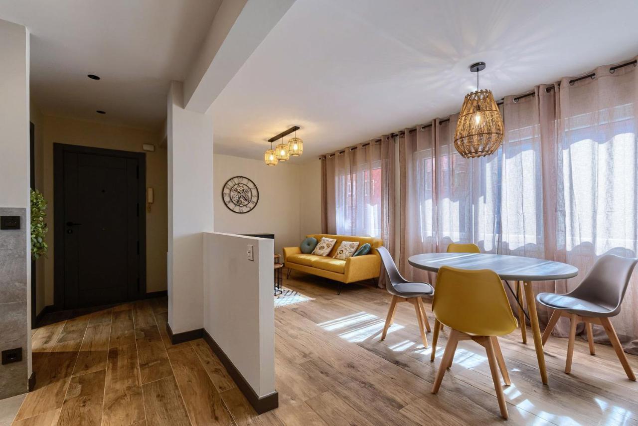 Vivienda Turistica De Diseno Elegante Lejlighed Bilbao Eksteriør billede